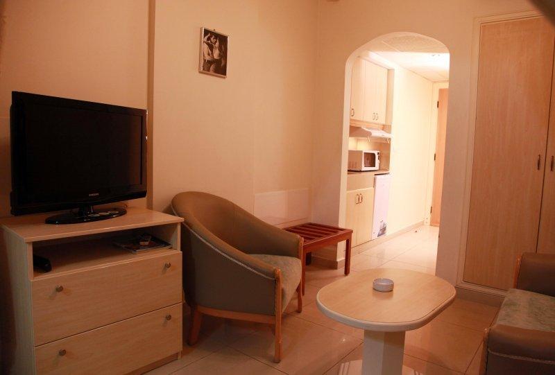 Elysee Aparthotel
